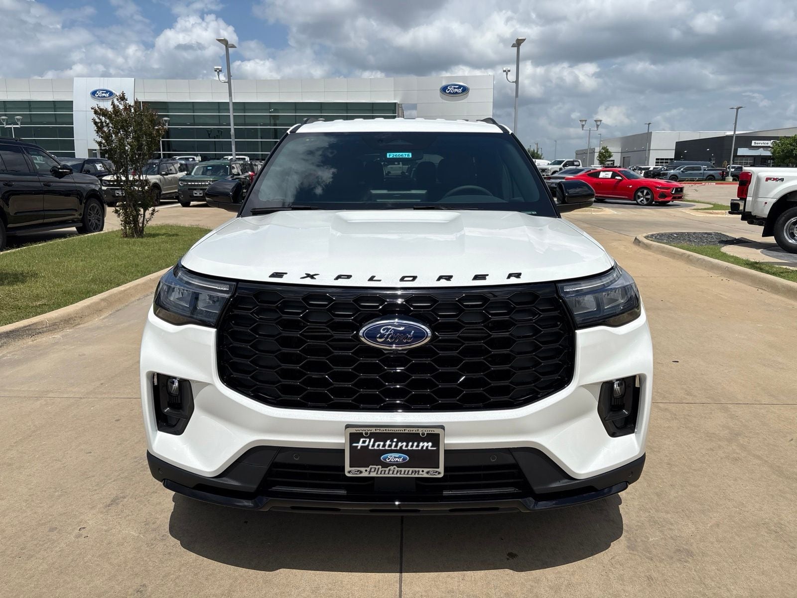 2026 Ford Explorer ST-Line