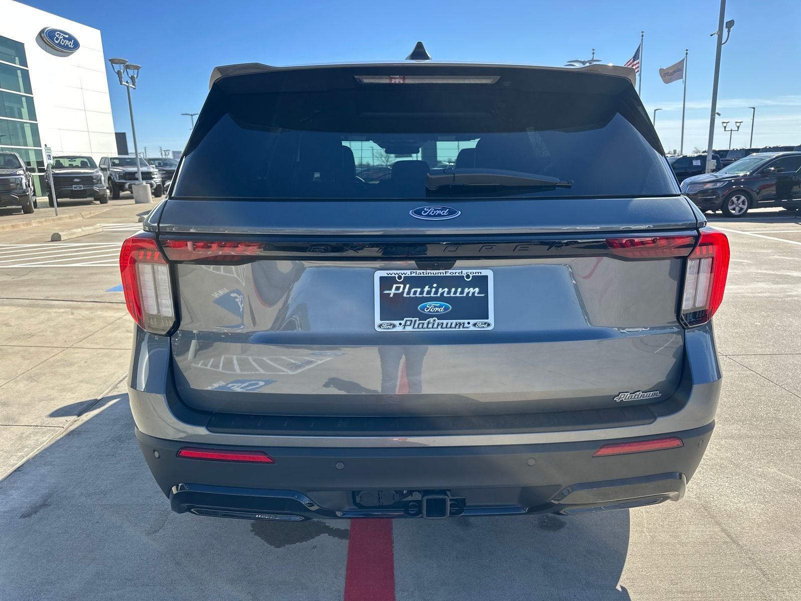 2025 Ford Explorer ST-Line