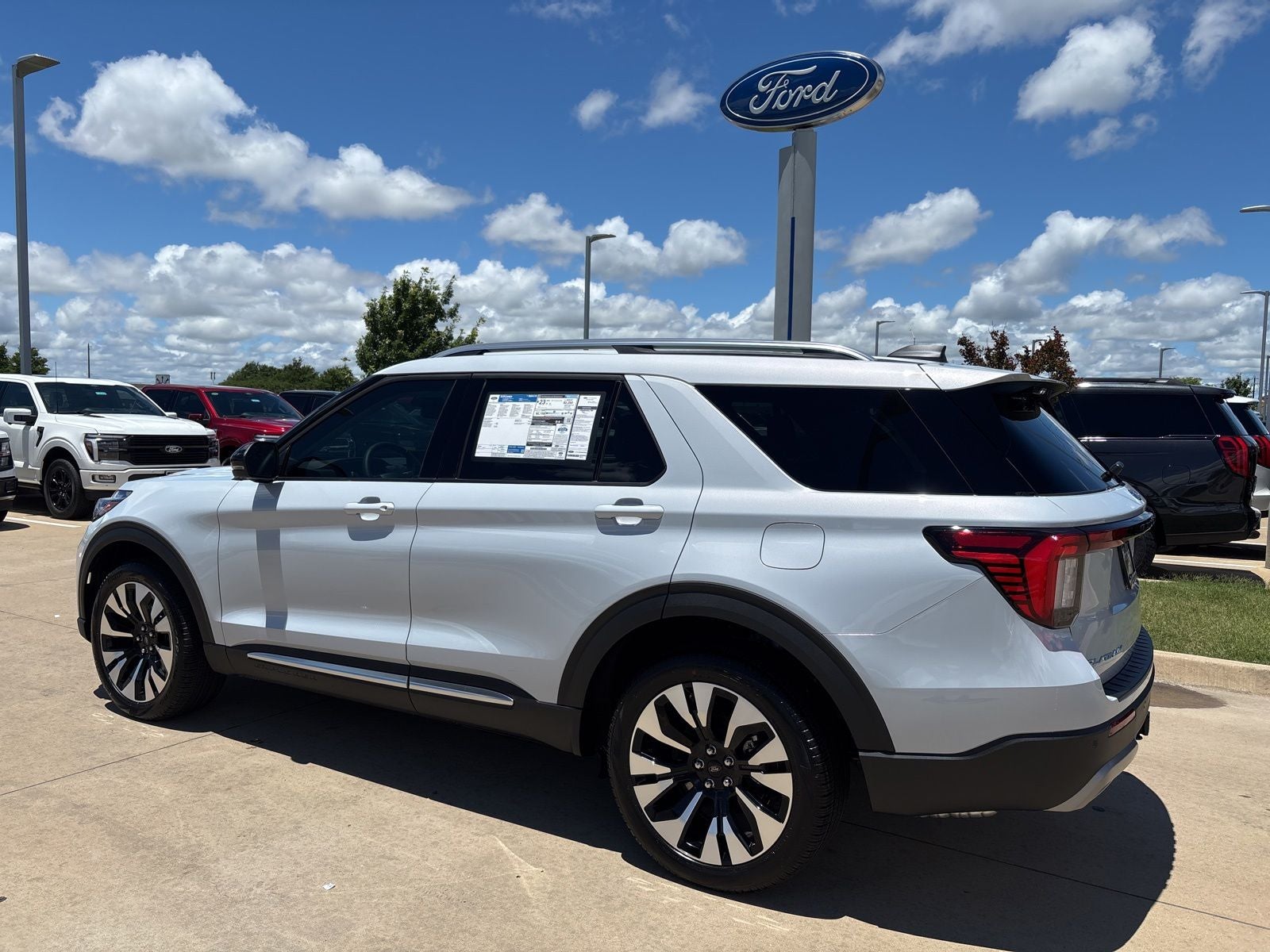 2026 Ford Explorer Platinum