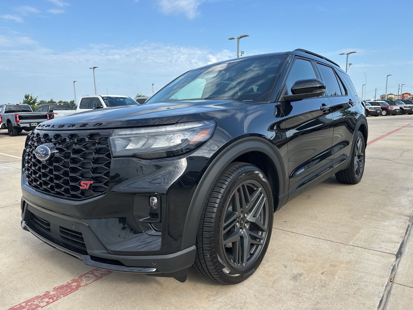 2025 Ford Explorer ST