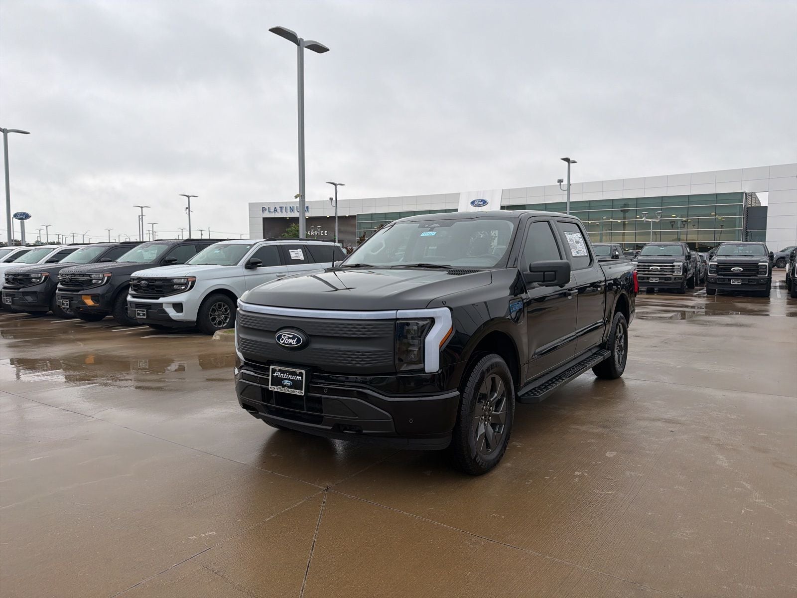2025 Ford F-150 Lightning Flash