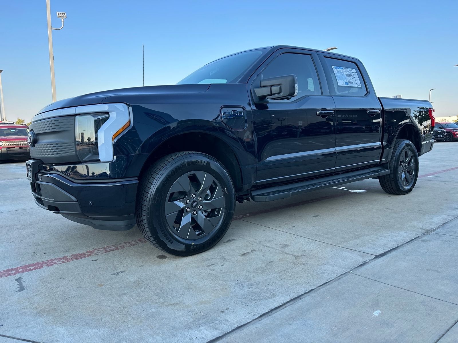 2025 Ford F-150 Lightning Flash