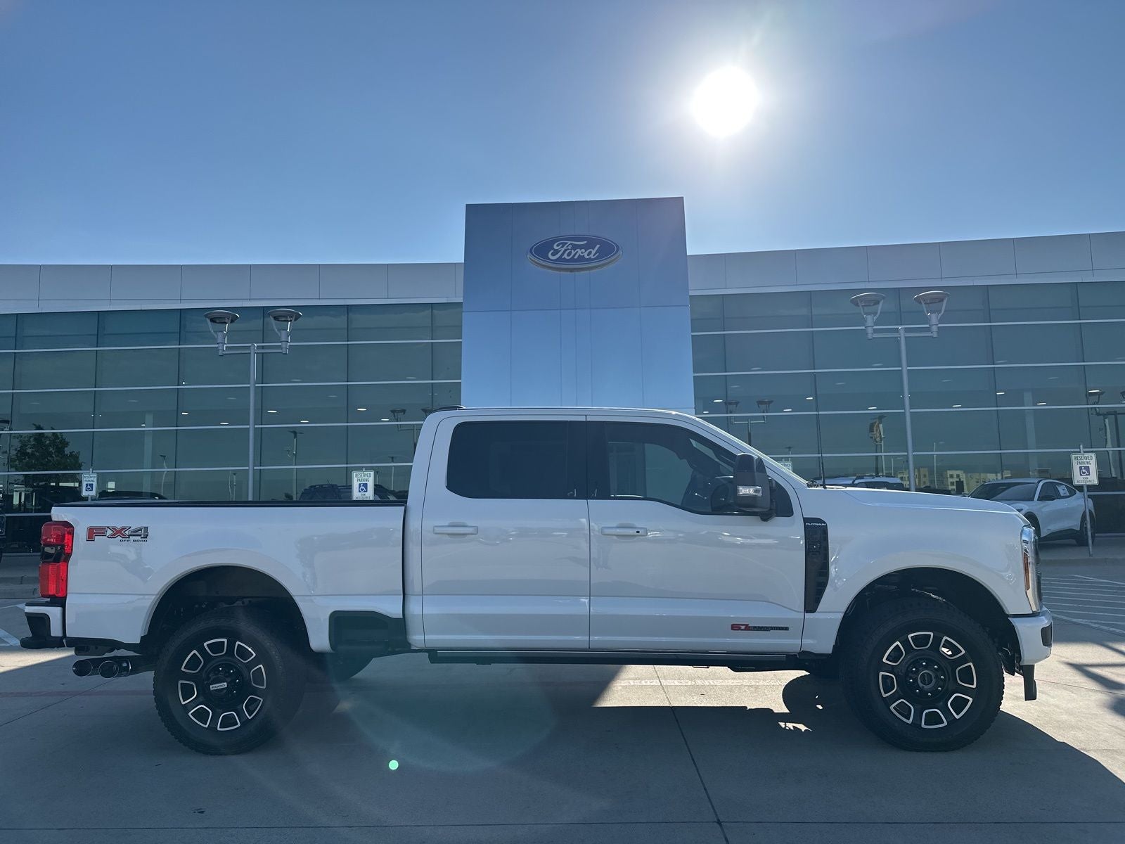 2025 Ford F-250SD Platinum