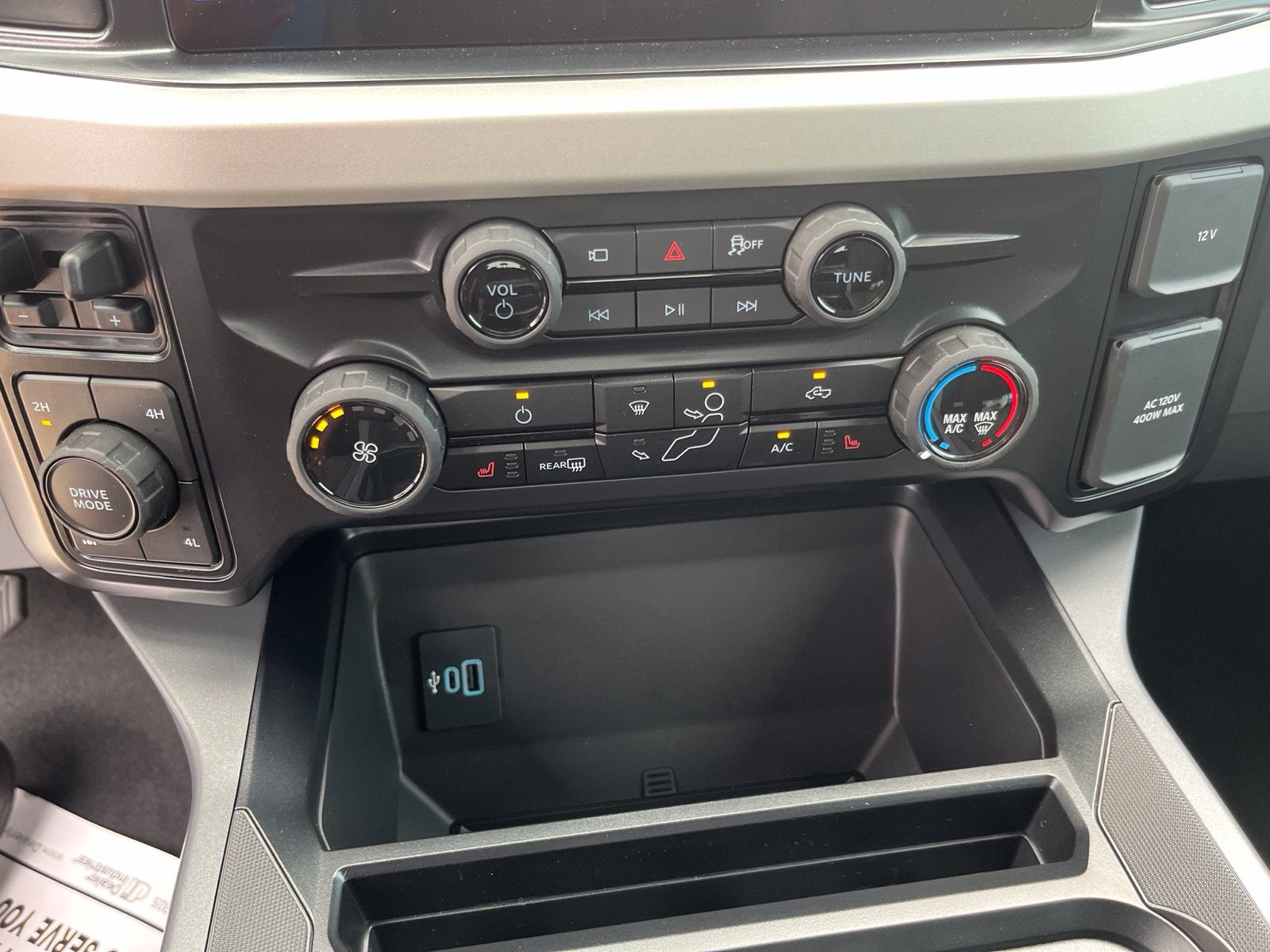 2027 Ford F-250SD XLT