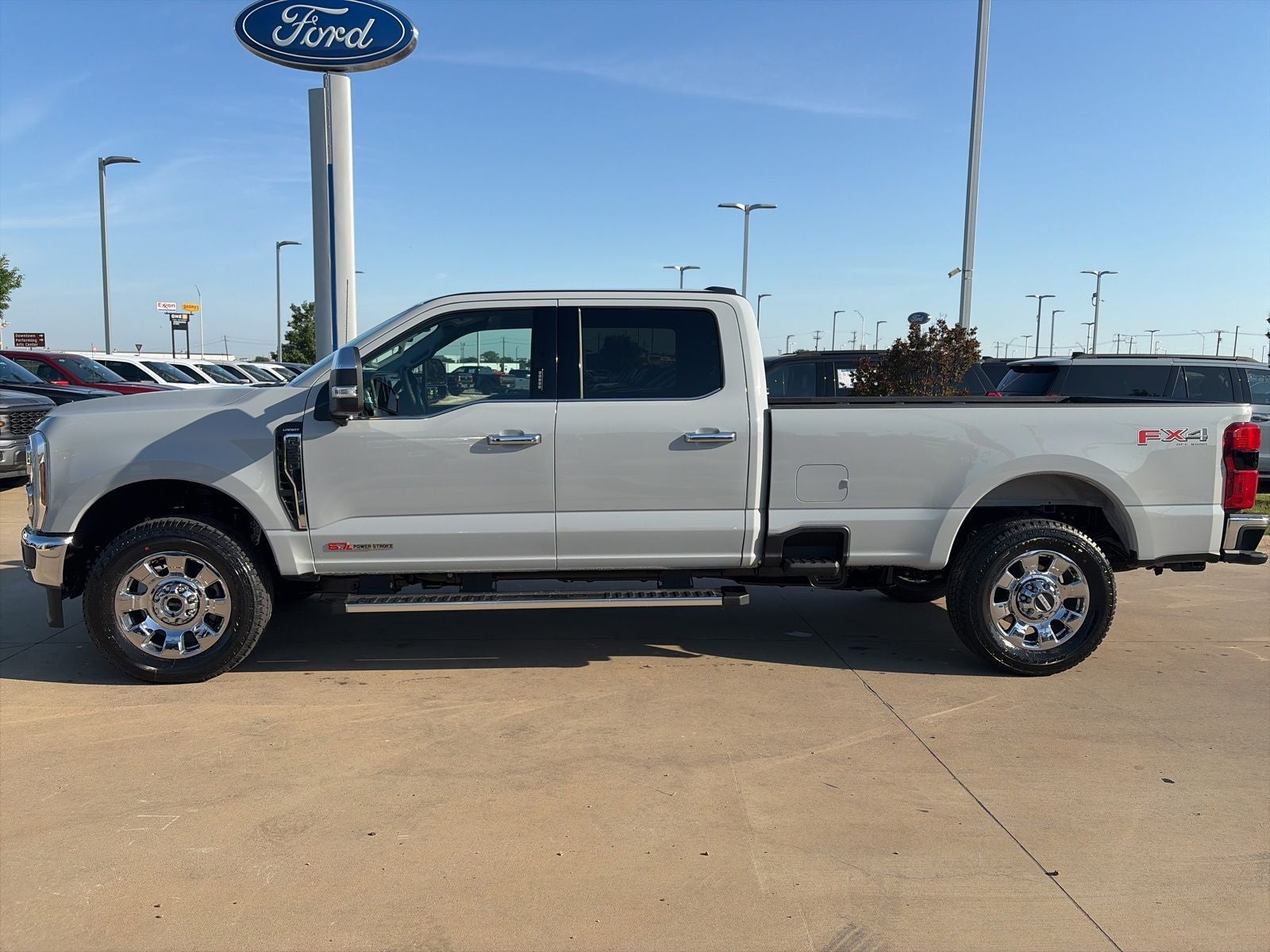 2026 Ford F-350SD Lariat