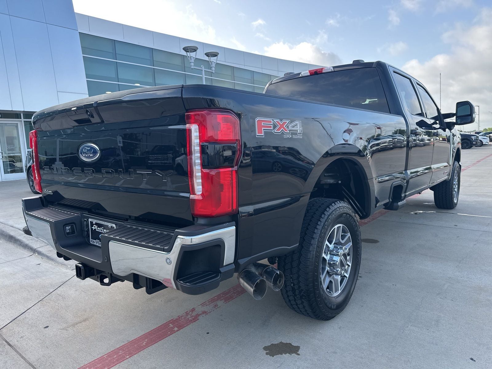 2025 Ford F-350SD Lariat