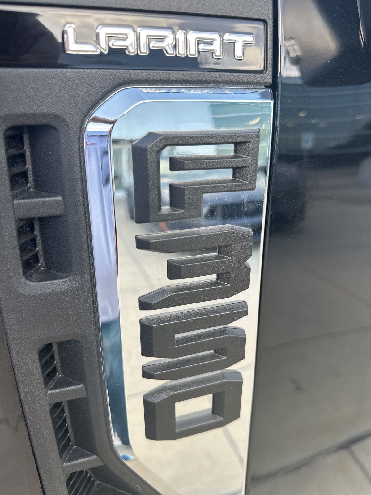 2025 Ford F-350SD Lariat