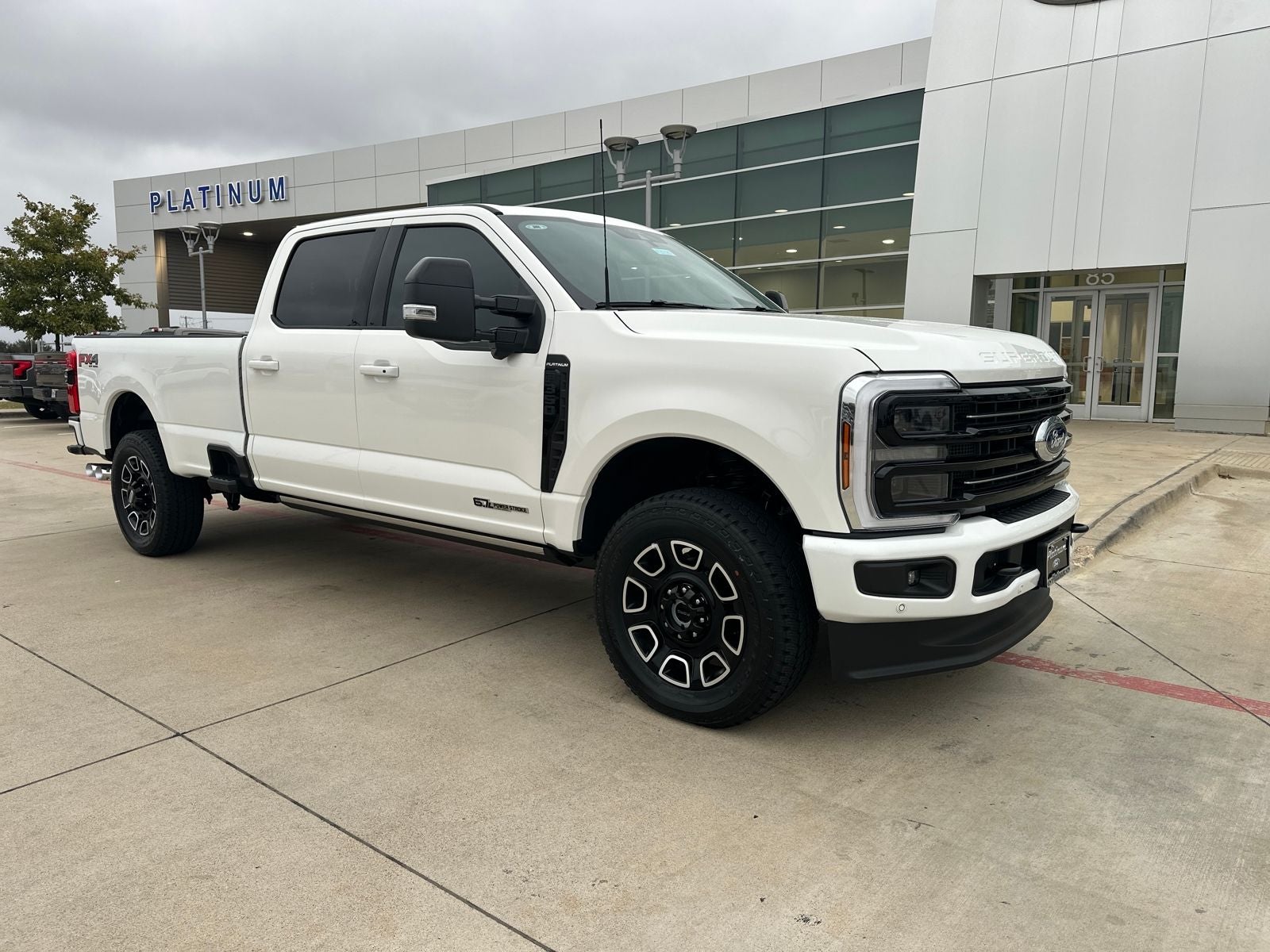 2025 Ford F-350SD Platinum