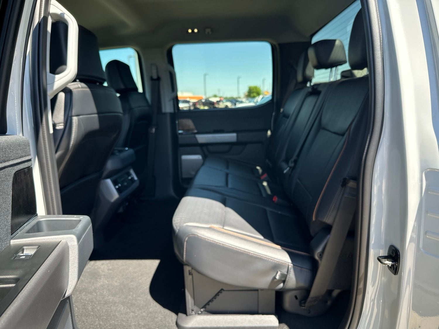 2026 Ford F-350SD Lariat DRW