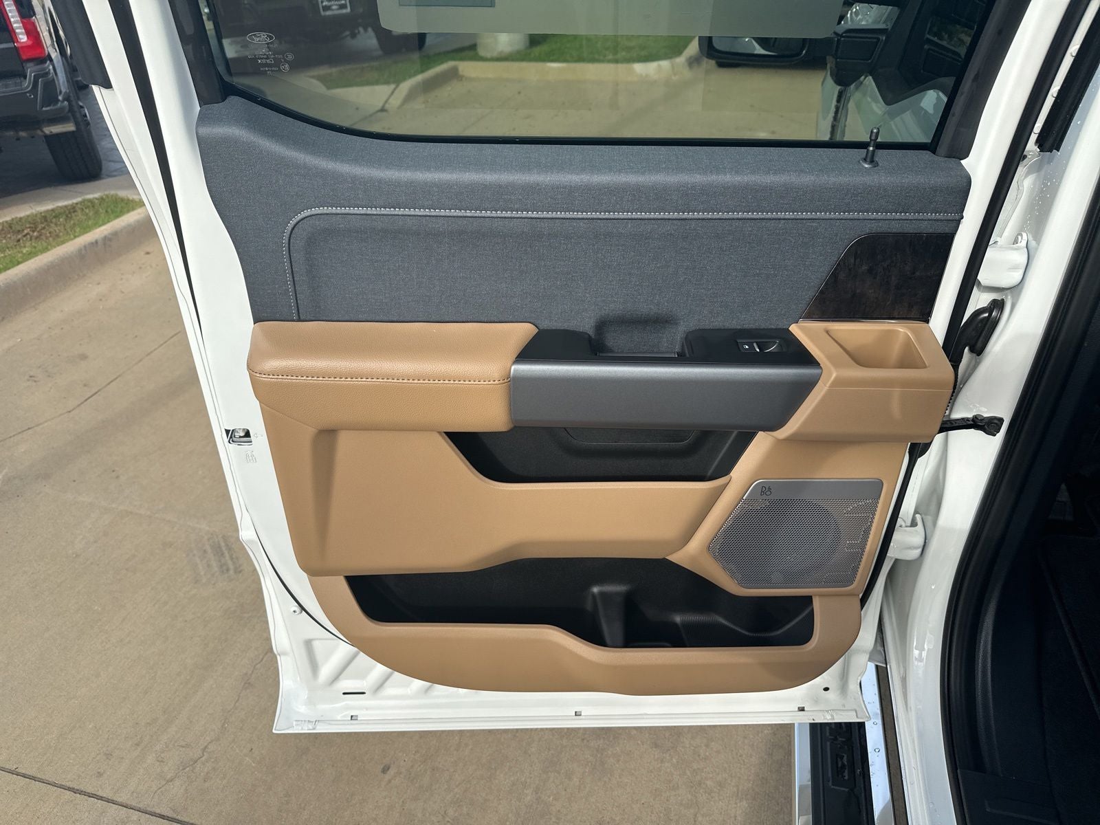 2026 Ford F-350SD Lariat DRW