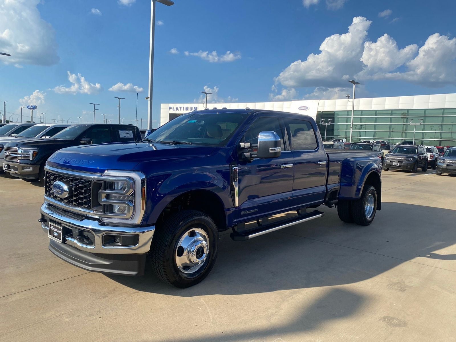 2026 Ford F-350SD Lariat DRW