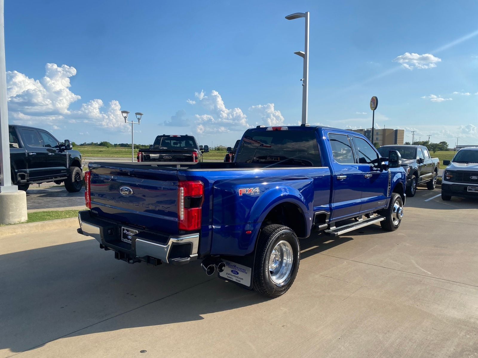 2026 Ford F-350SD Lariat DRW