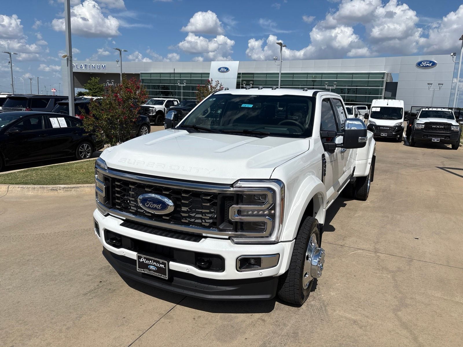 2026 Ford F-450SD Platinum DRW