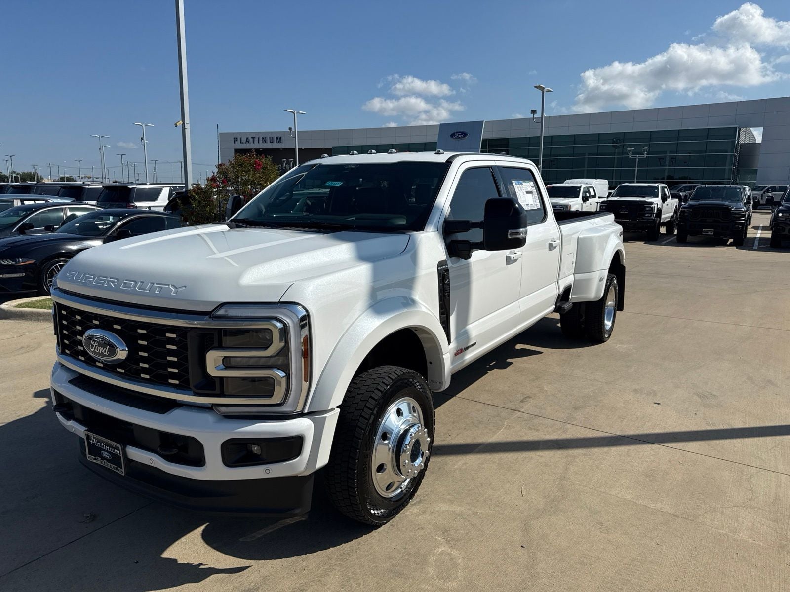 2025 Ford F-450SD Platinum DRW