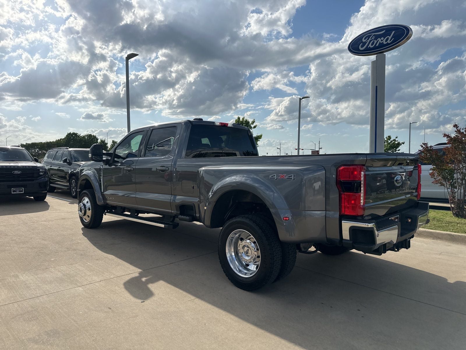 2026 Ford F-450SD Lariat DRW