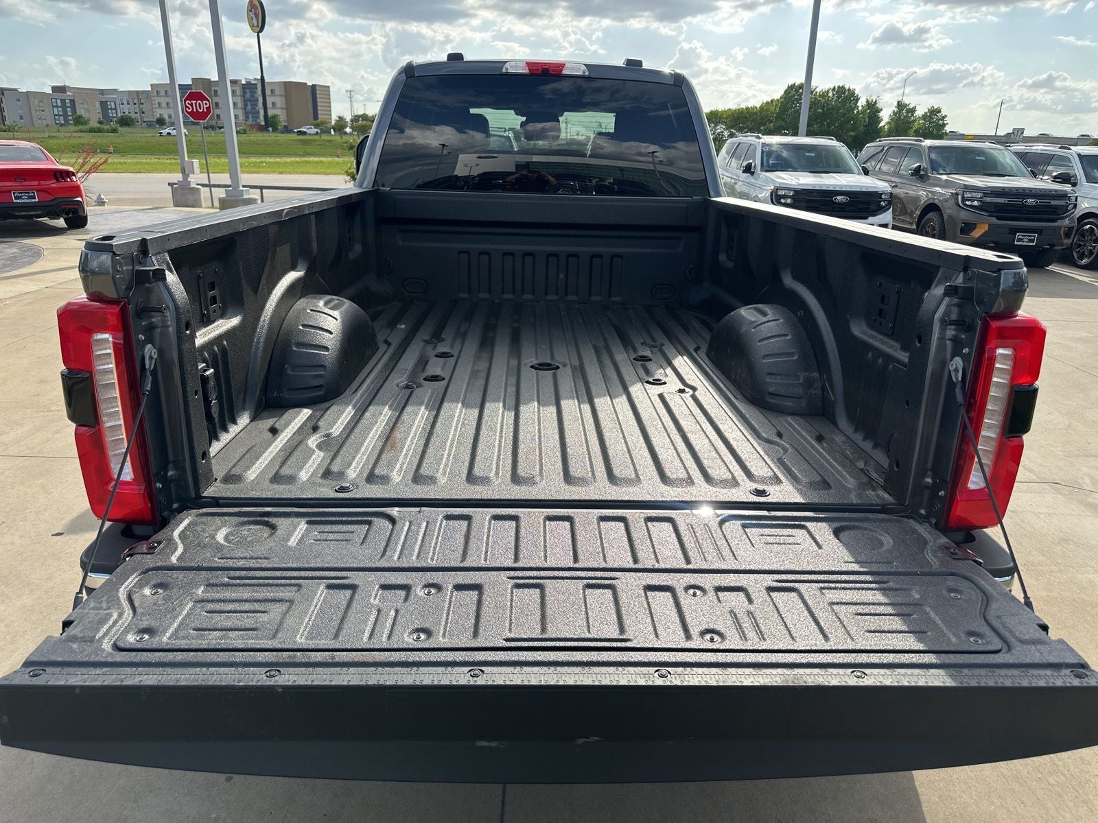 2026 Ford F-450SD Lariat DRW