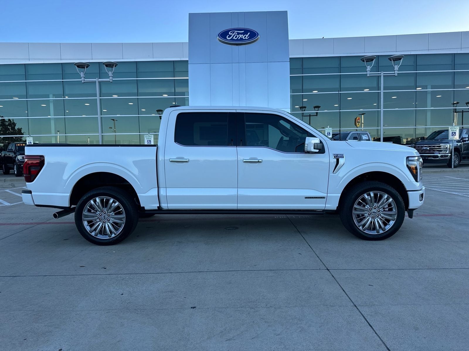 2025 Ford F-150 Platinum