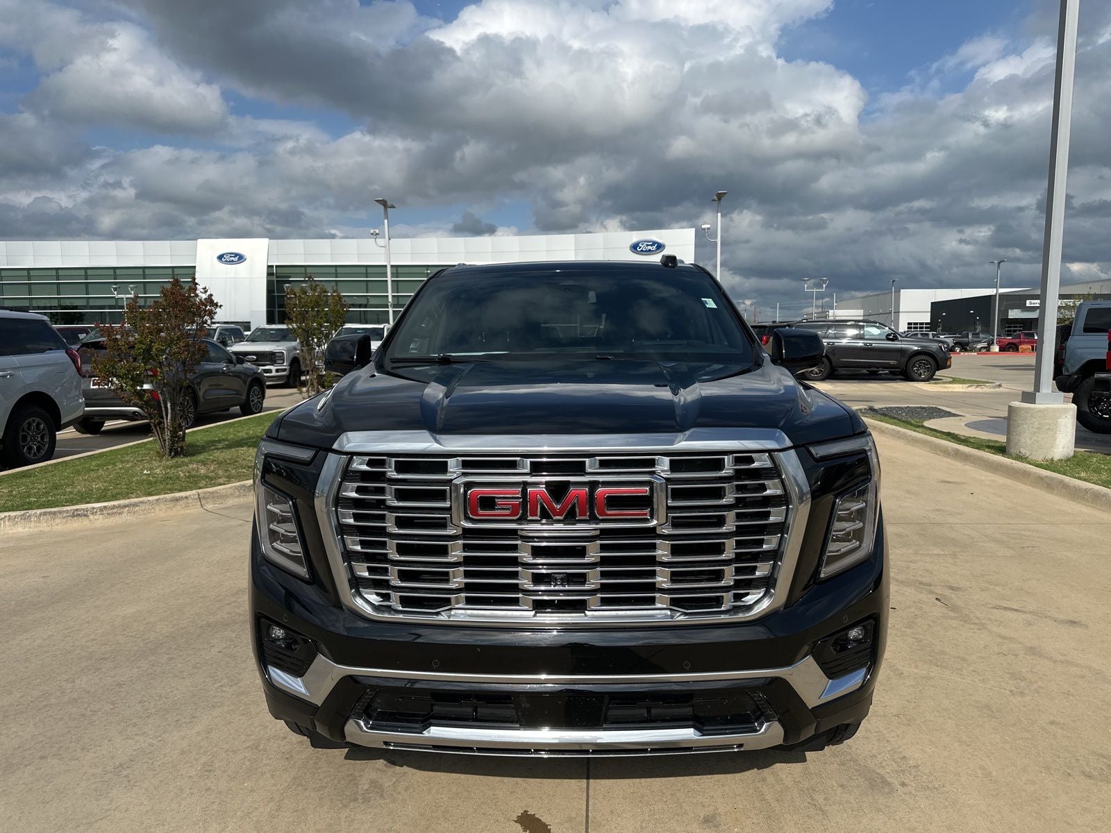 2025 GMC Yukon XL Denali