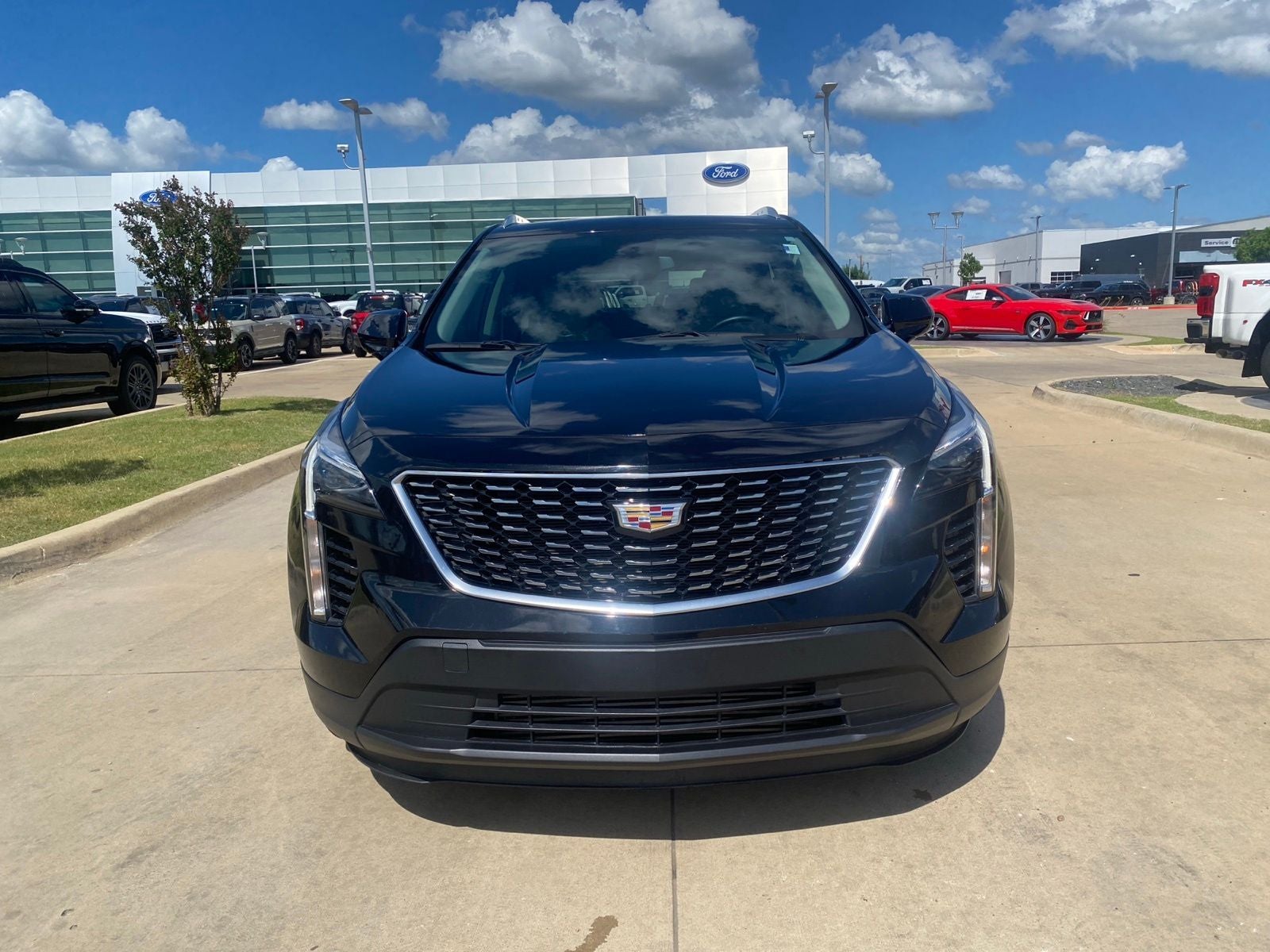 2023 Cadillac XT4 Luxury