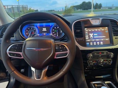 2023 Chrysler 300 Touring
