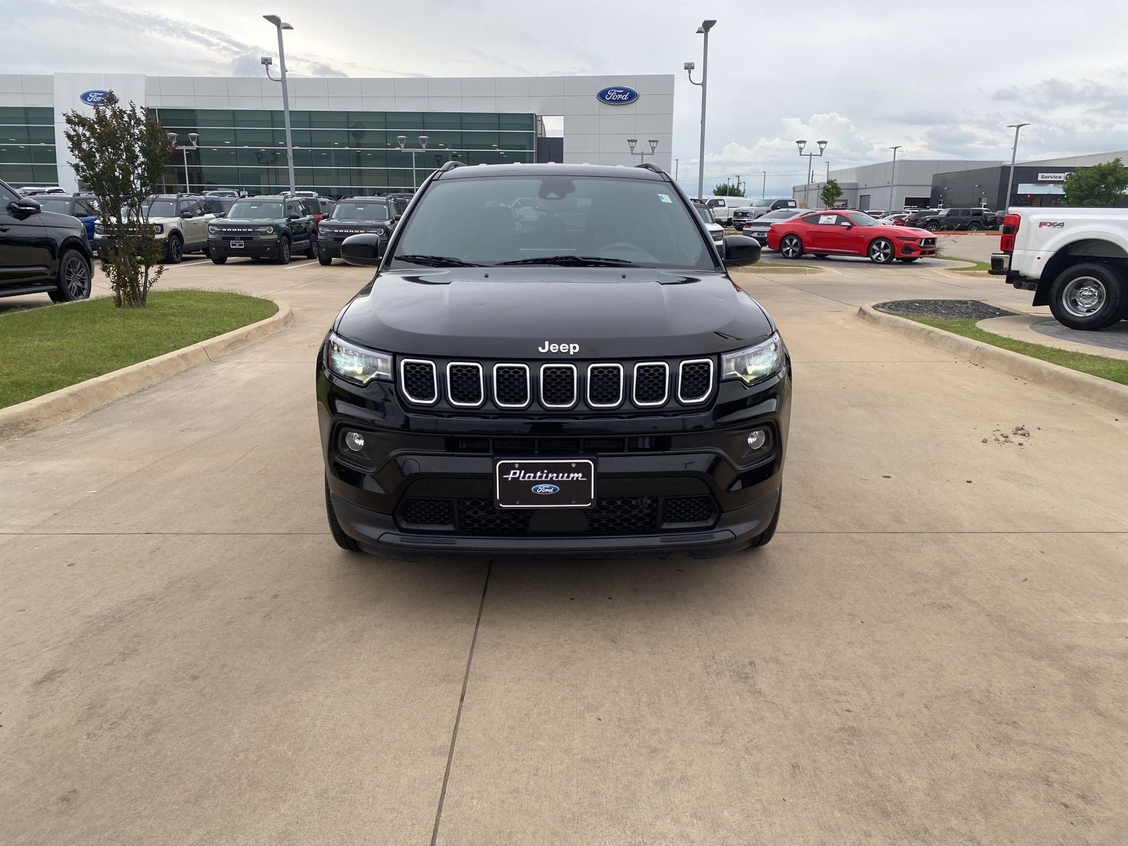 2023 Jeep Compass Latitude Lux