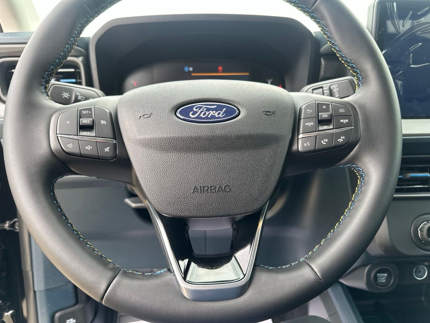 2026 Ford Maverick Lobo Standard