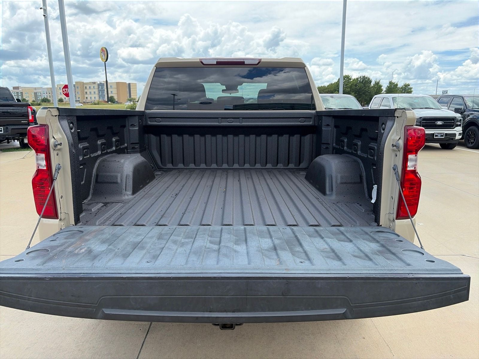 2022 Chevrolet Silverado 1500 Custom Trail Boss