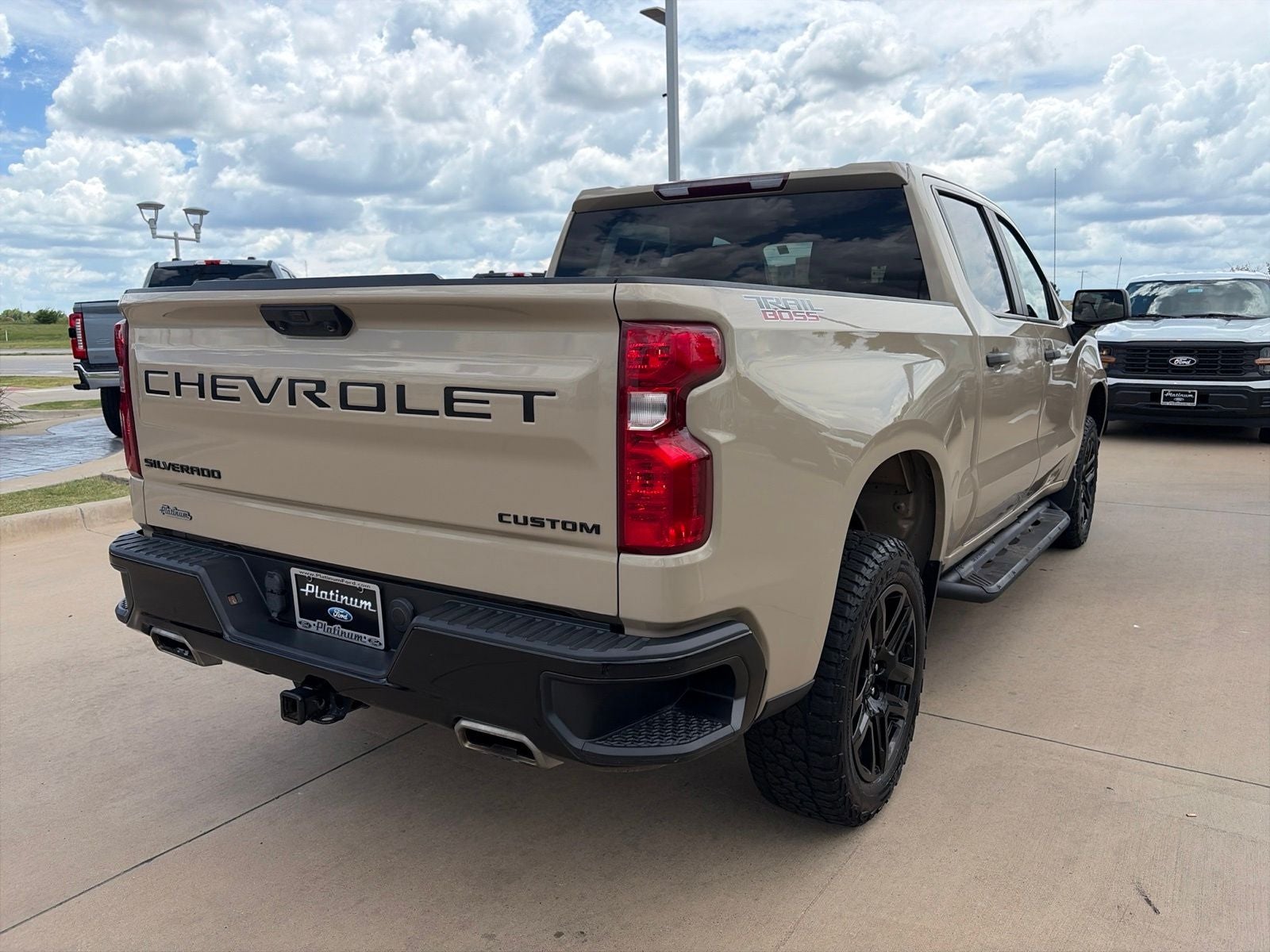 2022 Chevrolet Silverado 1500 Custom Trail Boss