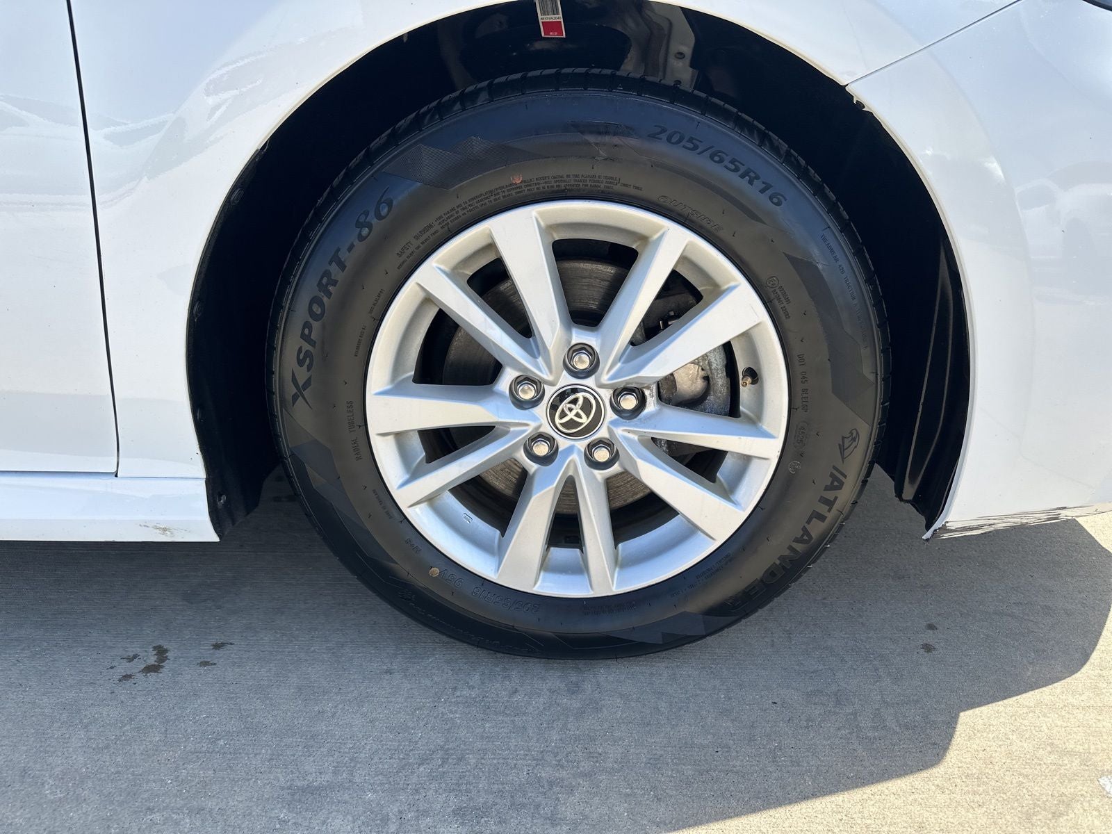 2025 Toyota Camry LE