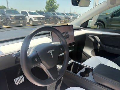 2023 Tesla Model Y Performance