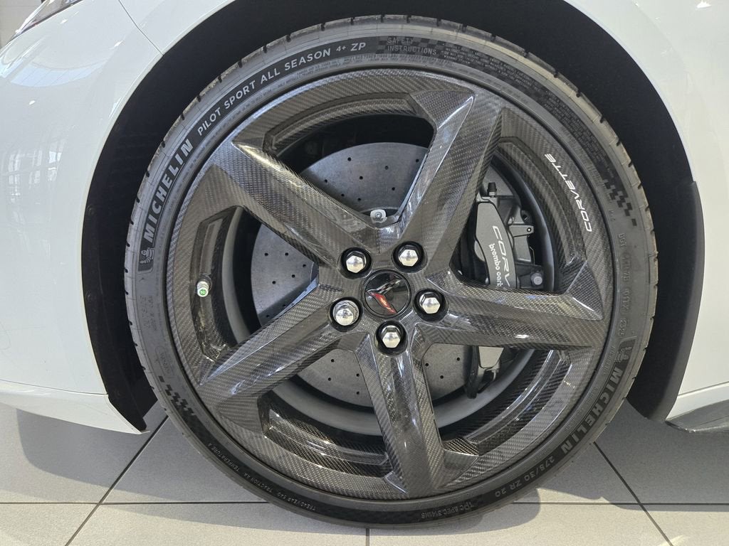 2025 Chevrolet Corvette E-Ray 2LZ