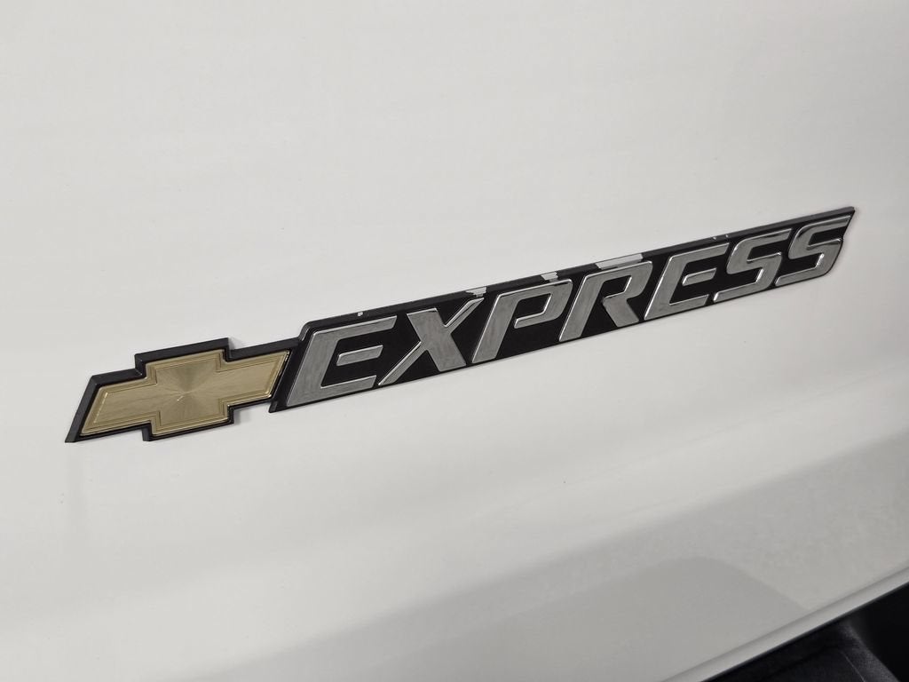 2026 Chevrolet Express Cargo WT