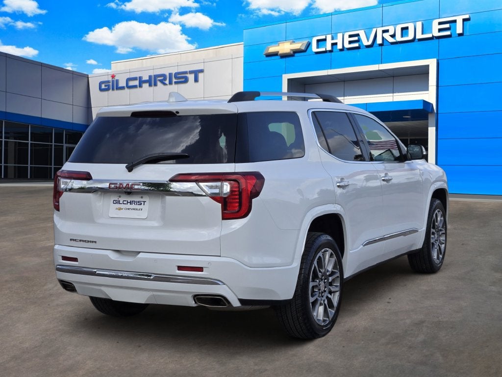 2023 GMC Acadia Denali