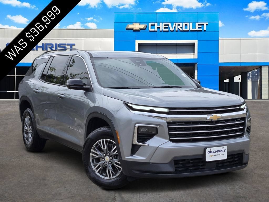 2024 Chevrolet Traverse LT