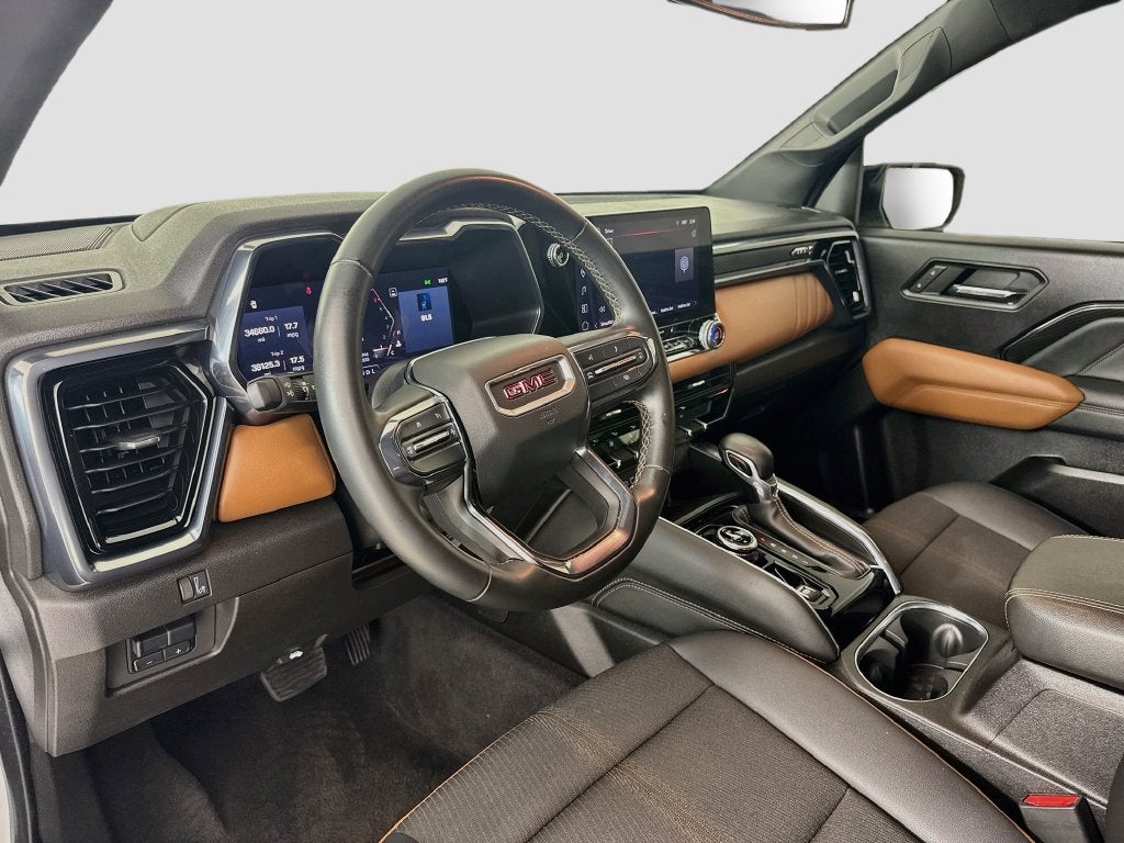 2024 GMC Canyon AT4