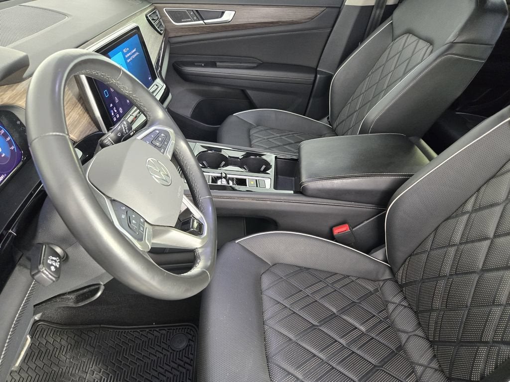 2024 Volkswagen Atlas 2.0T SEL Premium R-Line