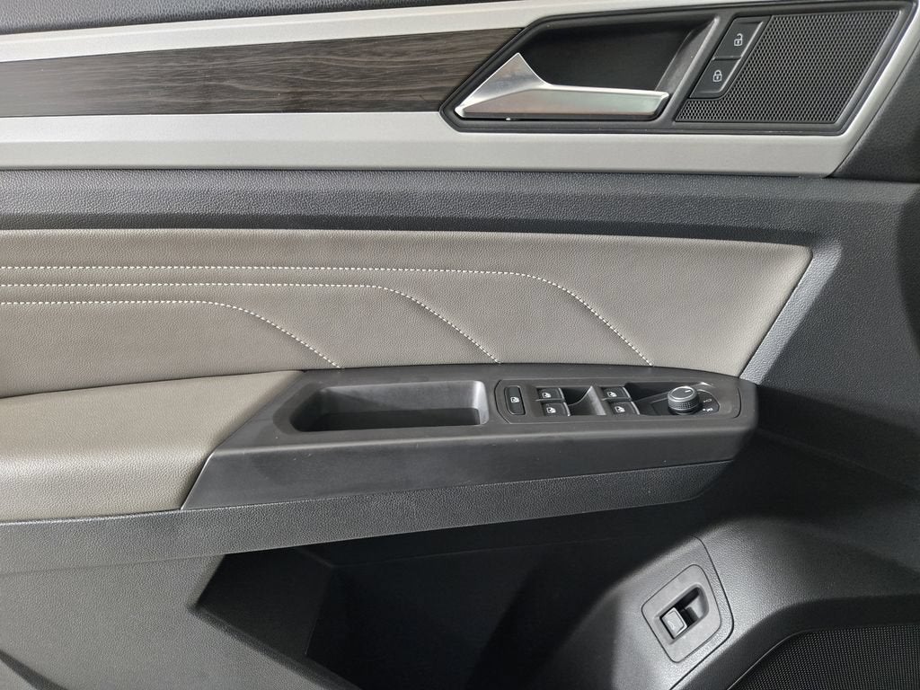 2023 Volkswagen Atlas 2.0T SE w/Technology