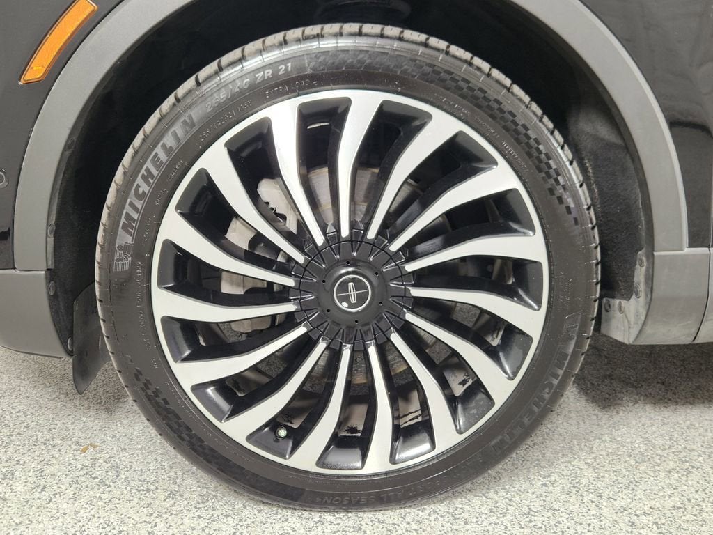 2022 Lincoln Nautilus Black Label