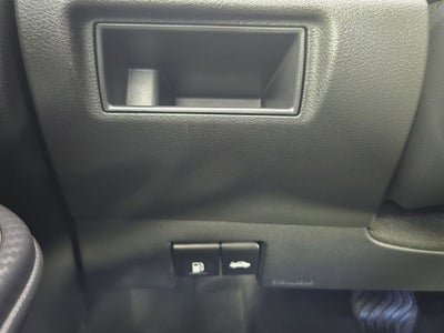 2023 Nissan Versa SR