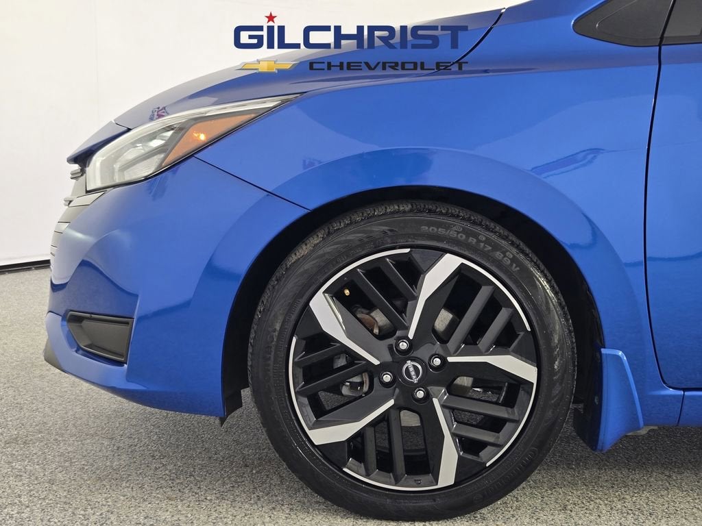 2023 Nissan Versa SR