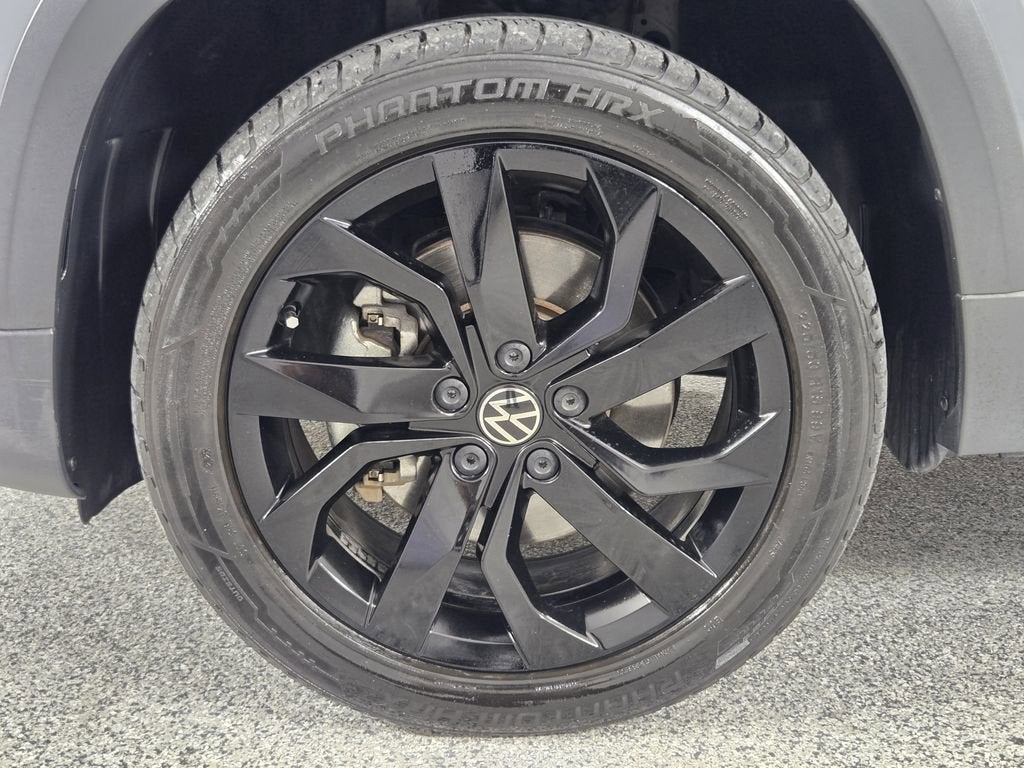 2023 Volkswagen Taos SE