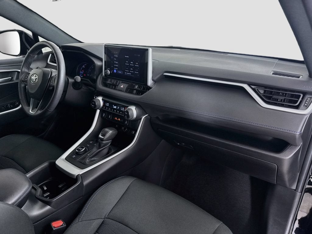 2023 Toyota RAV4 Hybrid SE