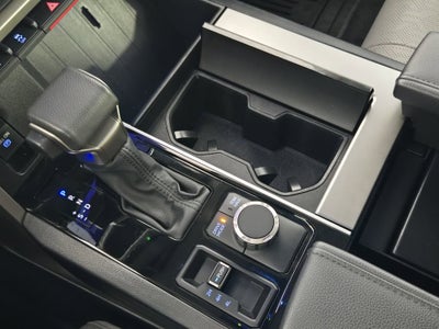 2024 Toyota Sequoia SR5