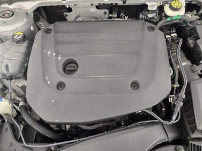 2023 Volvo XC40 B5 Plus Bright Theme
